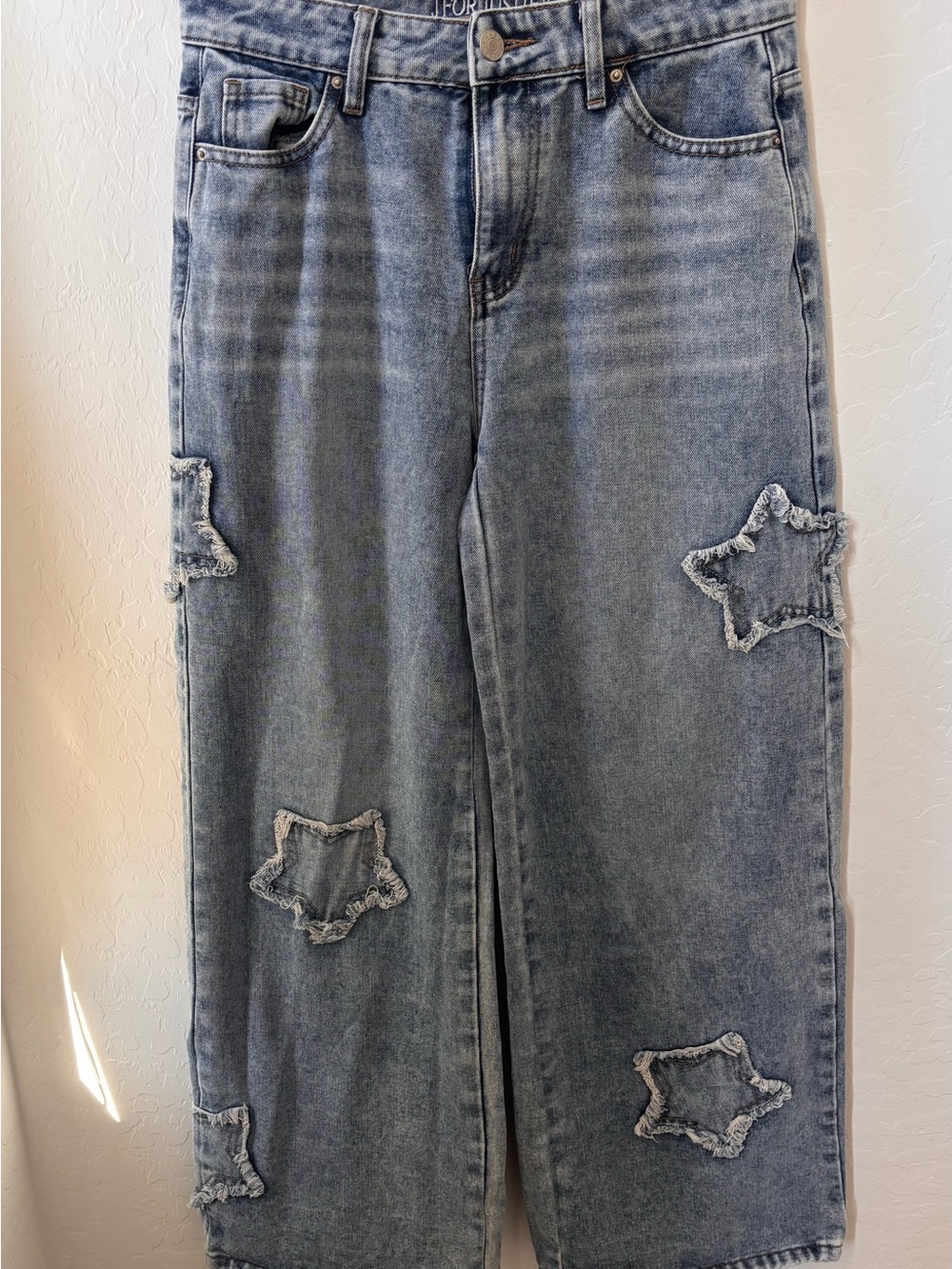 J for Justify Women's Washed Blue Star-Applique Wide-Leg Jeans